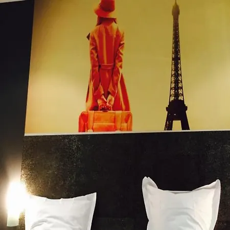 Hotel The Element 3*
